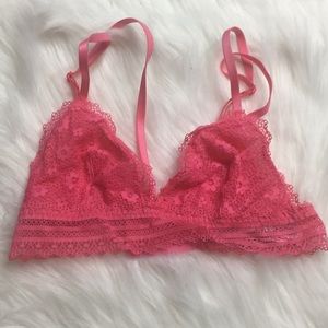 NWT Victoria’s Secret Body Pink Lace Bralette XS